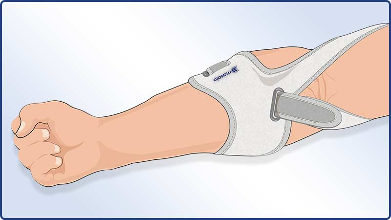 Instructies voor het aanbrengen van de Masalo MED manchet - Correct aangebracht kan het effectief zijn tegen tenniselleboog, golferselleboog en muizenelleboog.